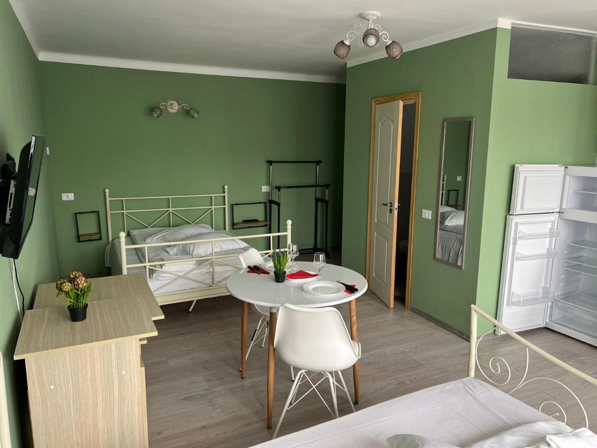 Premont Studios Ghimbav Dış mekan fotoğraf