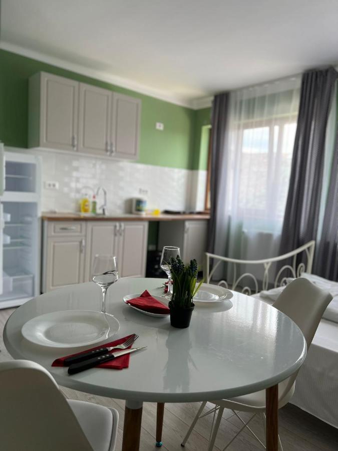 Premont Studios Ghimbav Dış mekan fotoğraf