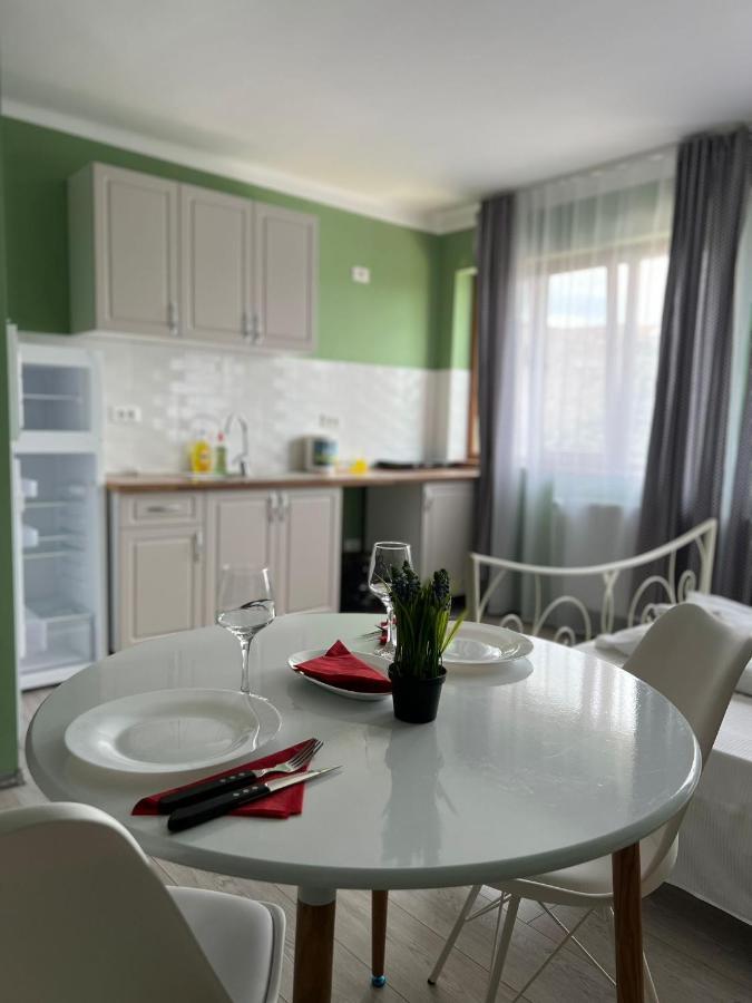 Premont Studios Ghimbav Dış mekan fotoğraf